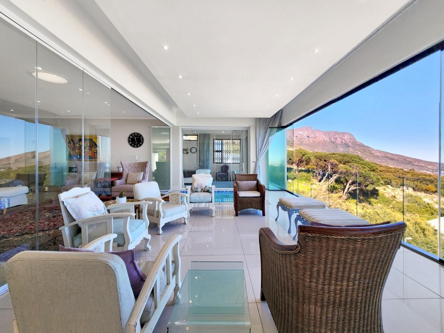 11 Bedroom Property for Sale in Camps Bay Western Cape